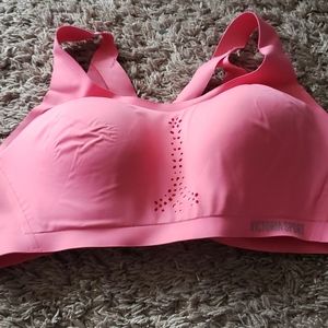 Womens size 38C Victoria's Secret Sport Bra